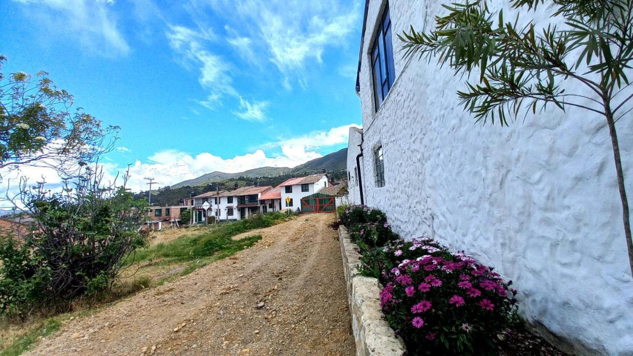 Hospedaje Y Camping Del Rio Монги Экстерьер фото