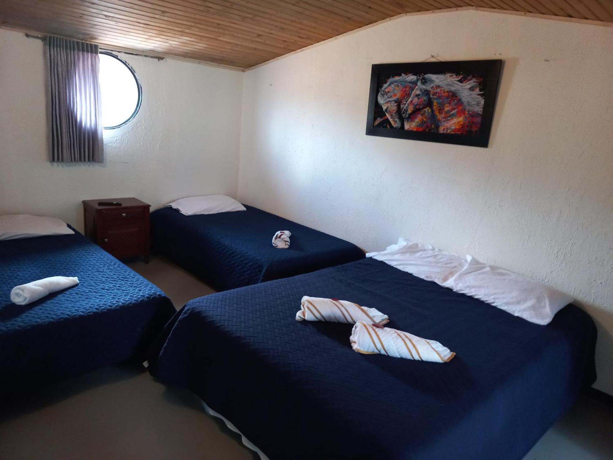 Hospedaje Y Camping Del Rio Монги Экстерьер фото