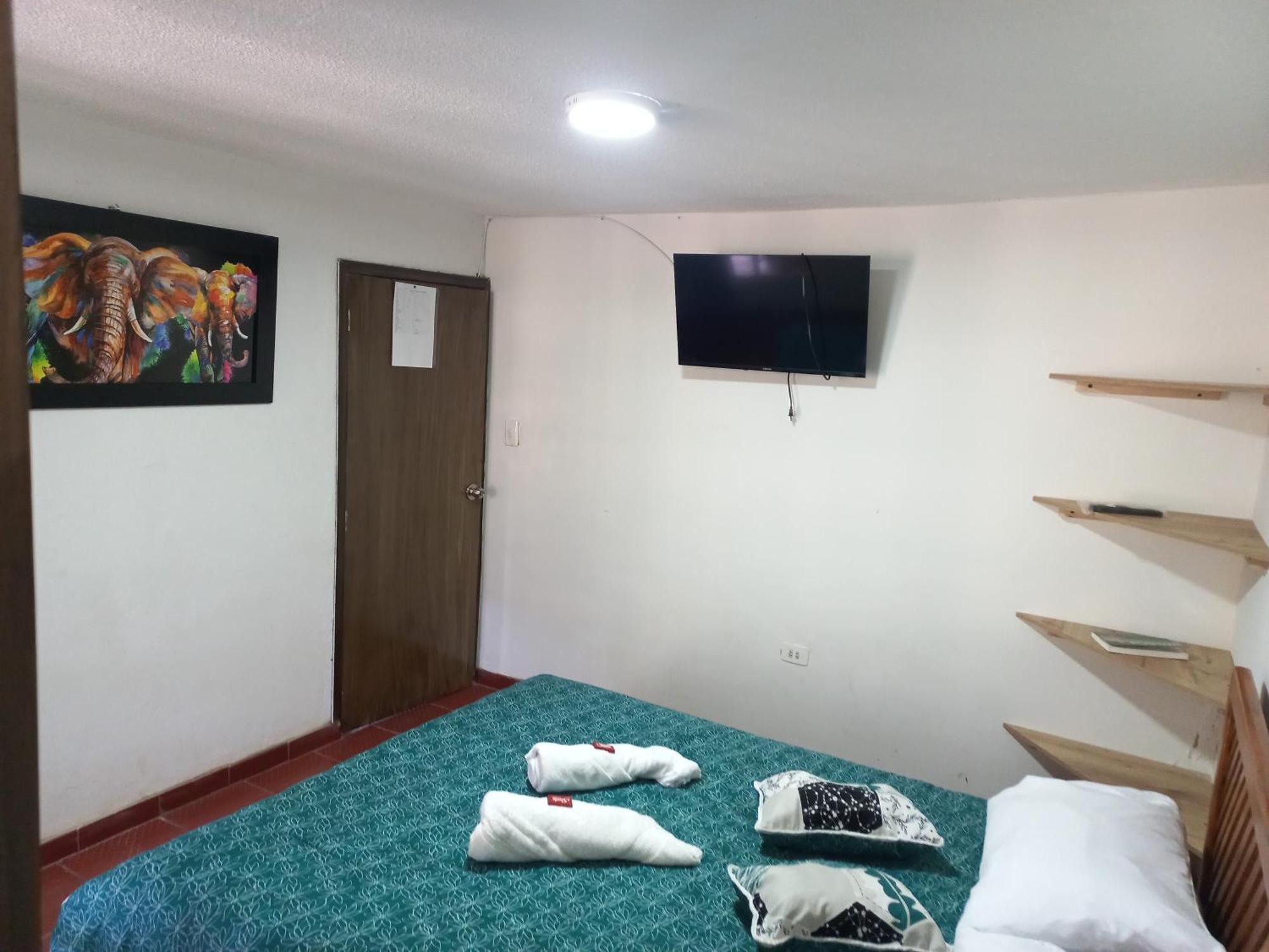 Hospedaje Y Camping Del Rio Монги Экстерьер фото